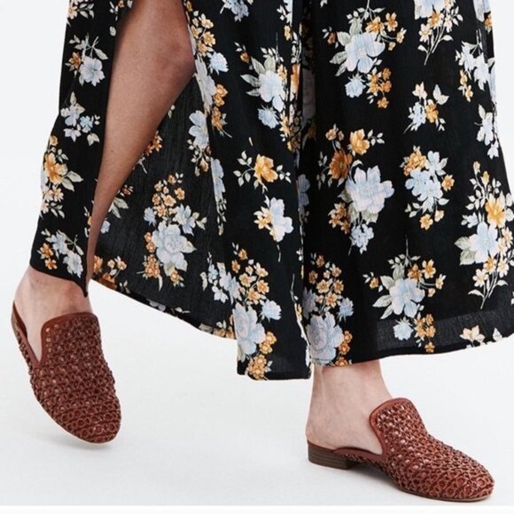 Shoes - Brown American Eagle Woven Mules Slip-ons (NWT)